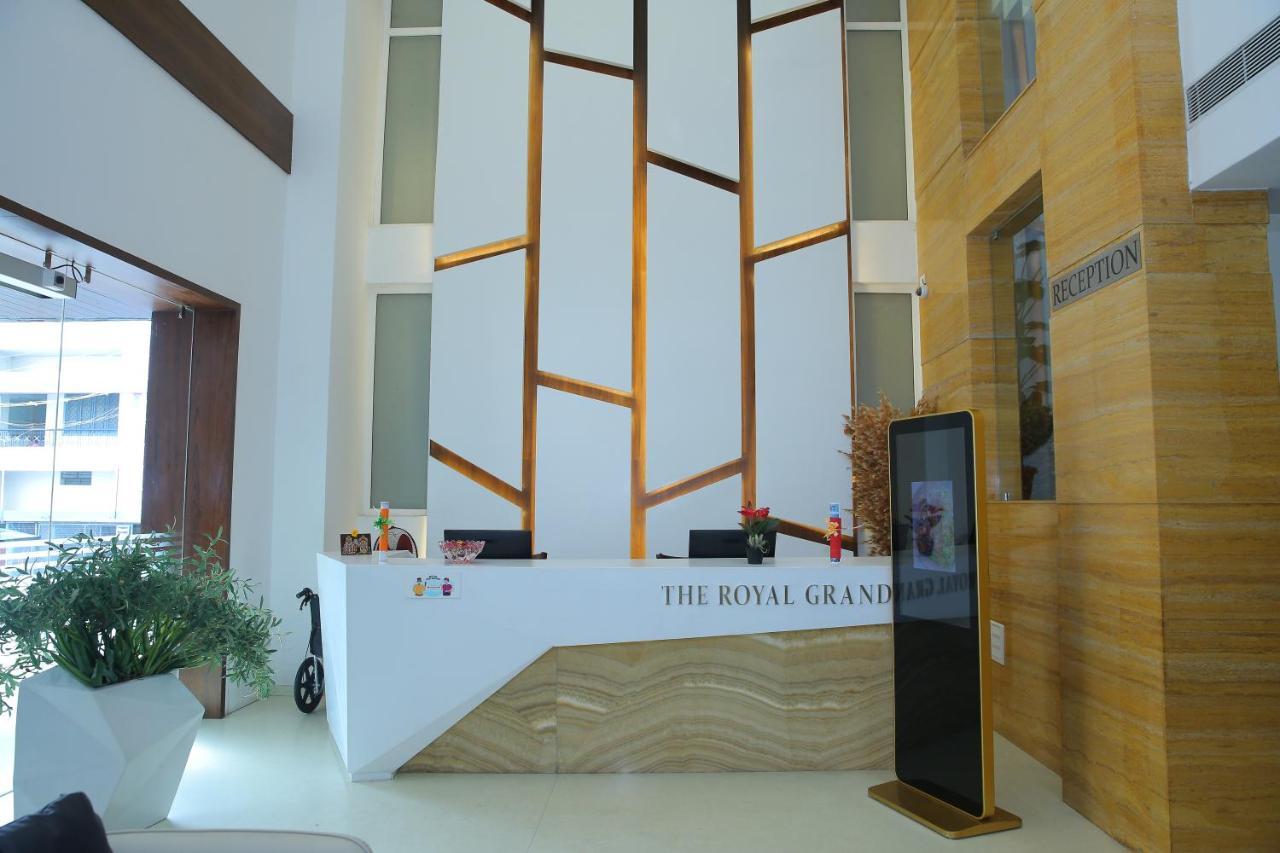 The Royal Grand Hotel Karur  Bagian luar foto