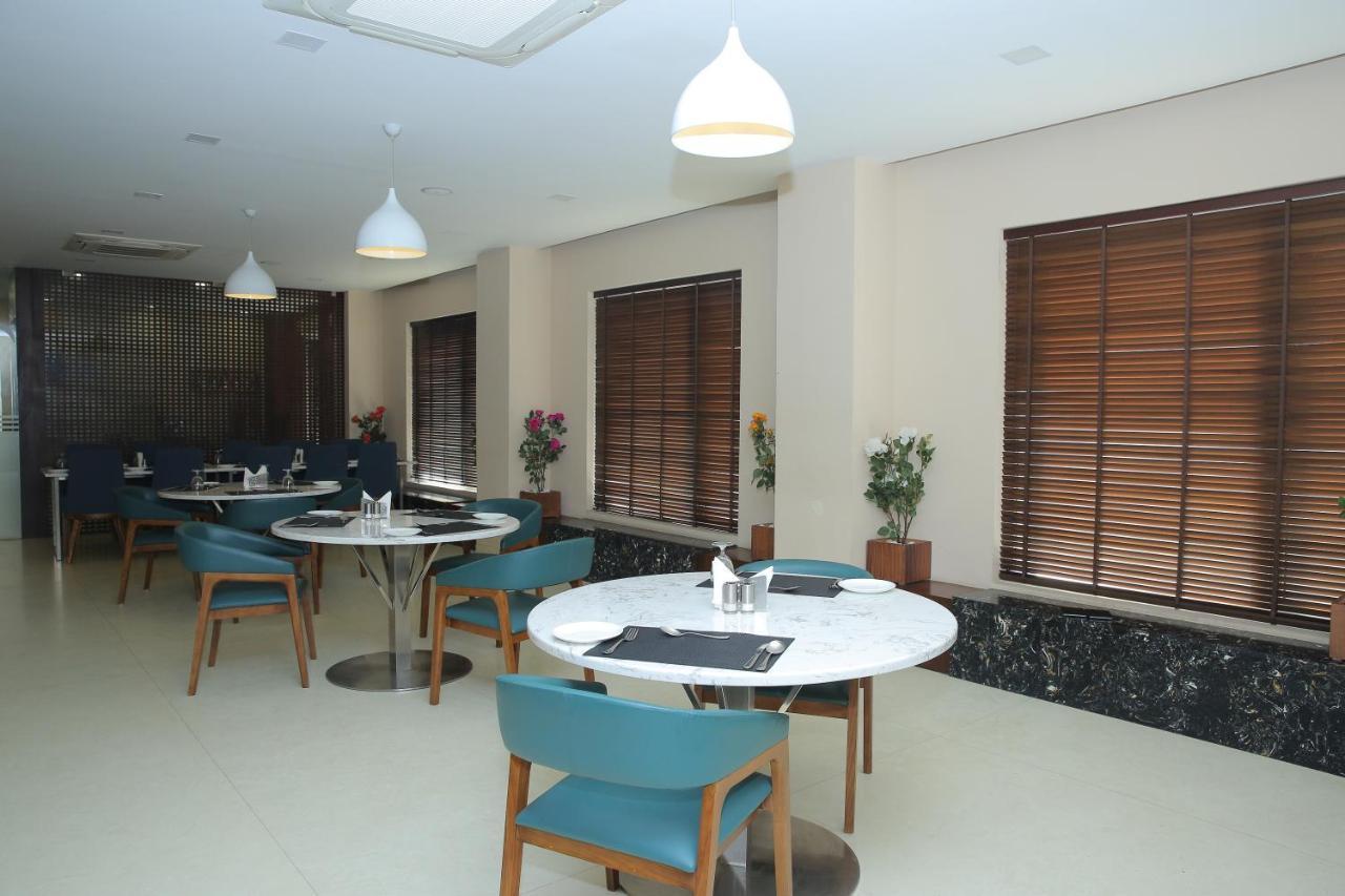 The Royal Grand Hotel Karur  Bagian luar foto