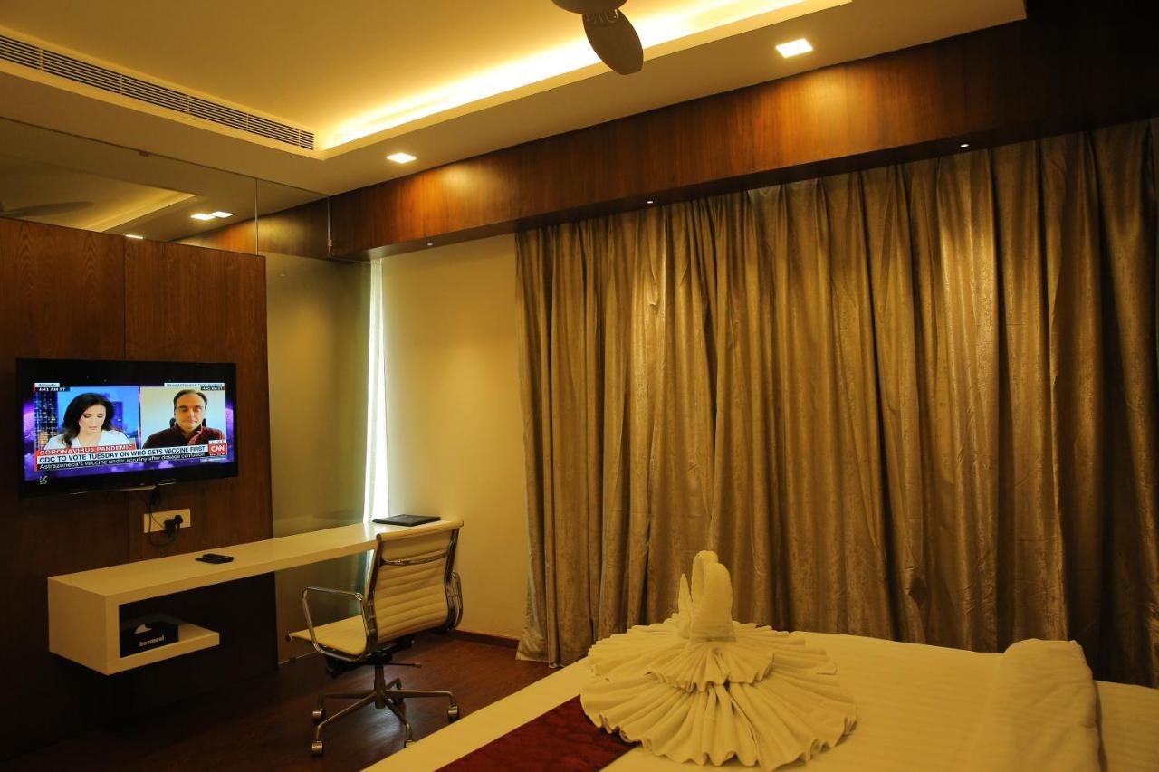 The Royal Grand Hotel Karur  Bagian luar foto