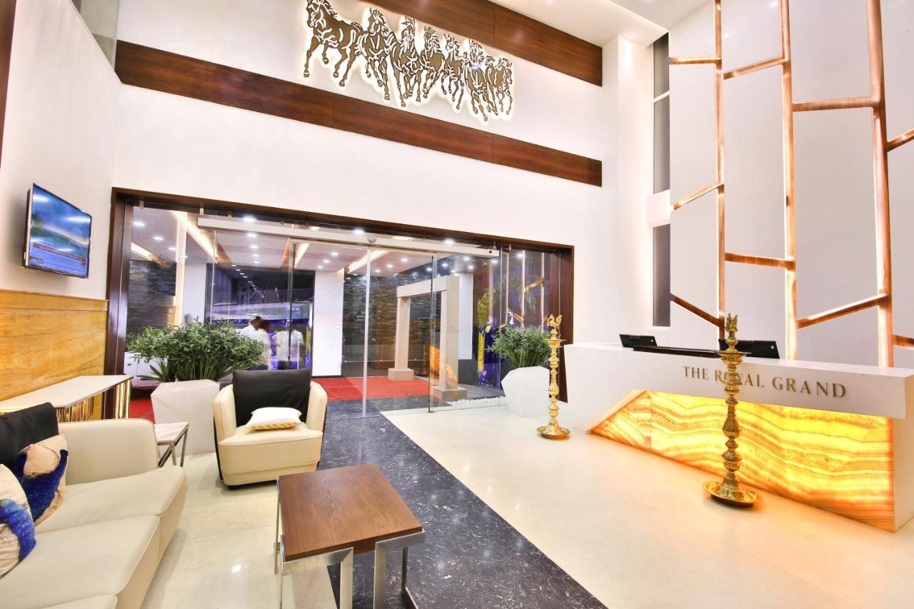 The Royal Grand Hotel Karur  Bagian luar foto